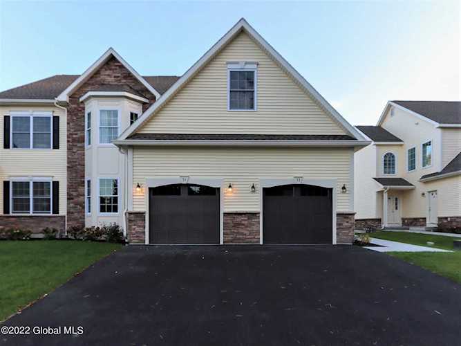 70 Cornerstone Dr Ballston Spa, NY 12020