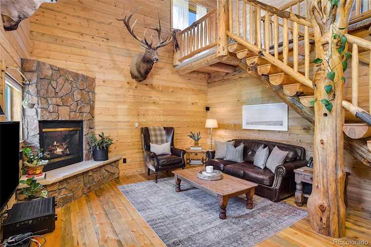 32451 Ute Trl Oak Creek, CO 80467