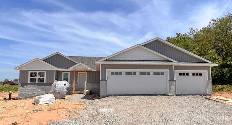 7541 Highland Meadow Ct Pulaski, WI 54162