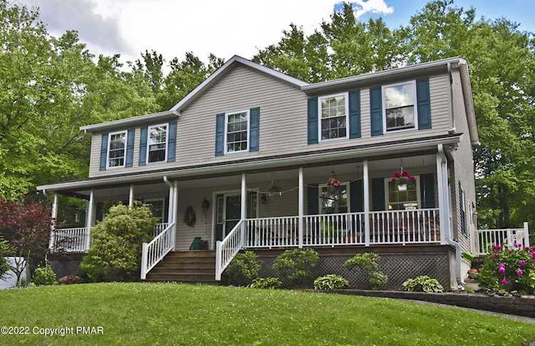 163 Johns Ln Tannersville, PA 18372