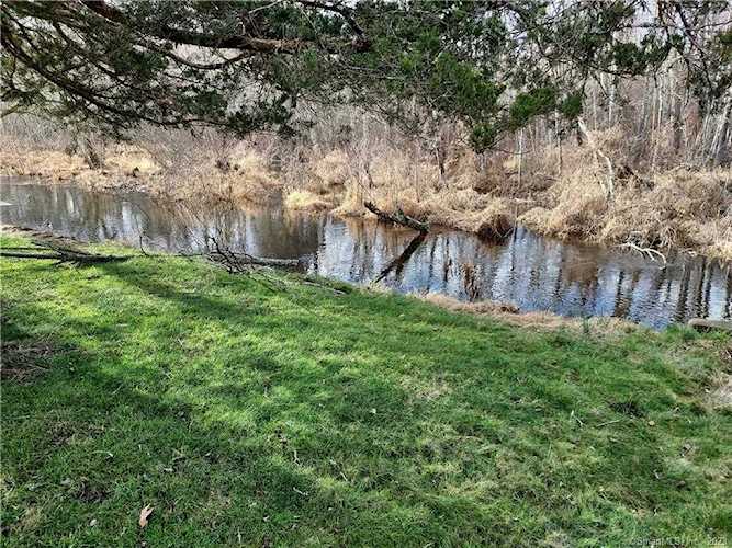 22 Sunset Drive Old Lyme, CT 06371
