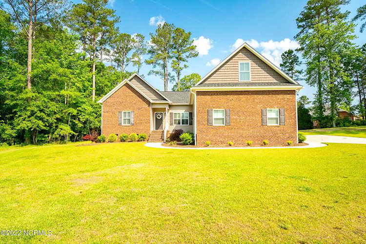 208 Walden Court New Bern, NC 28562