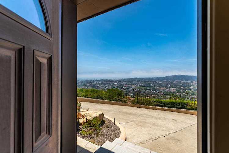 916 Roble Ln Santa Barbara, CA 93103