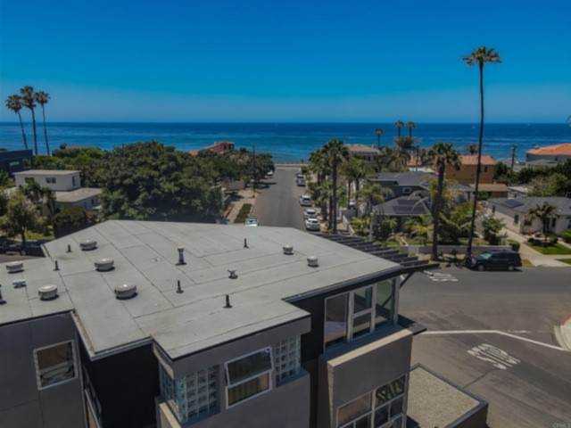 4592 Leon Street San Diego, CA 92107