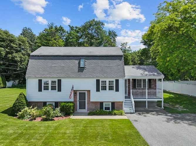 58 Brandon St Billerica, MA 01862