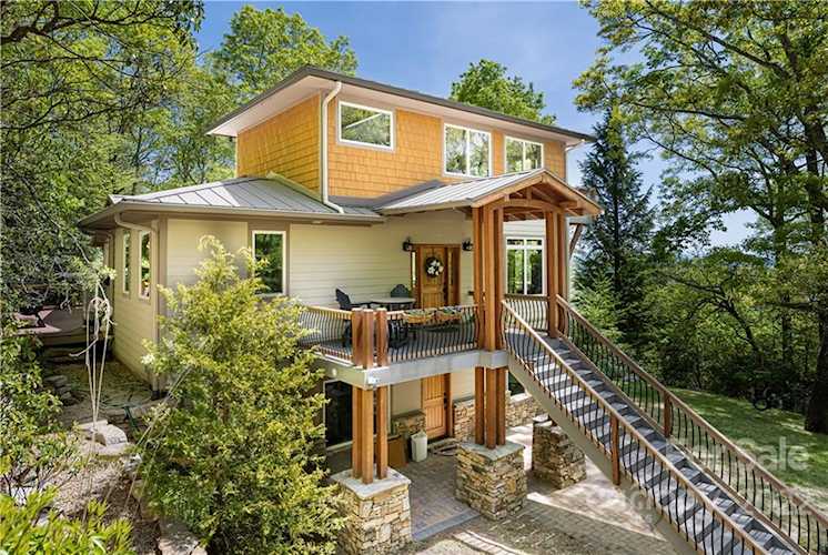 425 Flat Top Mountain Rd Fairview, NC 28730