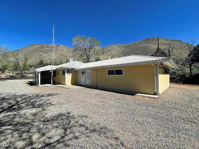 59 Dry Canyon Coleville, CA 96107