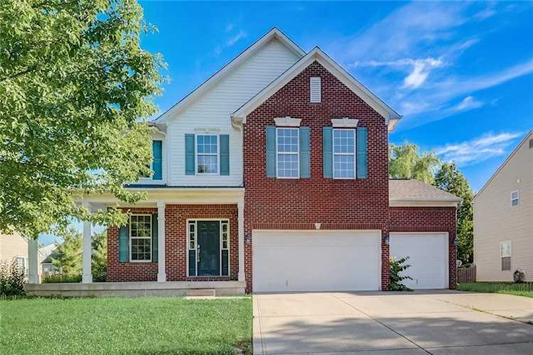 1810 Spring Beauty Dr Avon, IN 46123