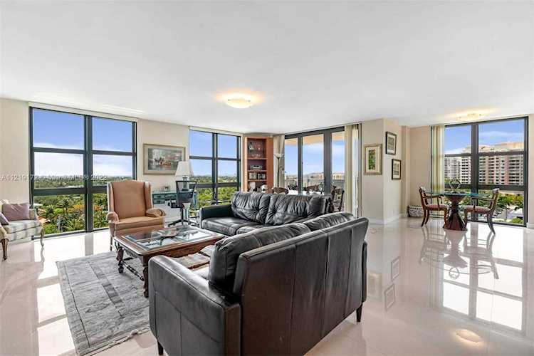 1121 Crandon Blvd #E-801 Key Biscayne, FL 33149