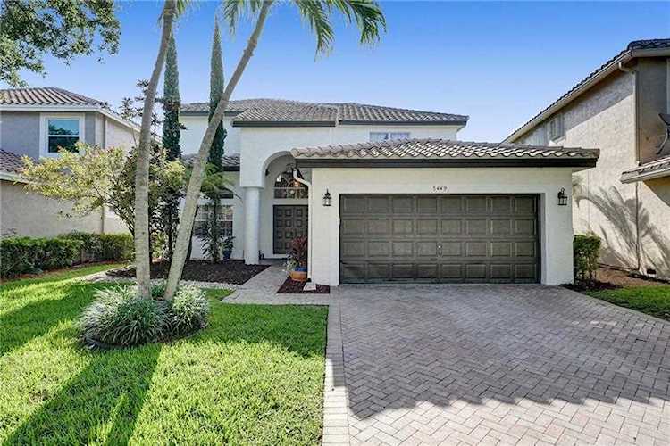 5449 NW 121st Ave Coral Springs, FL 33076