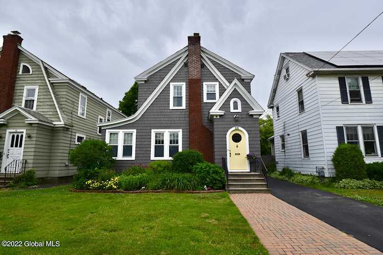 44 Van Schoick Ave Albany, NY 12208