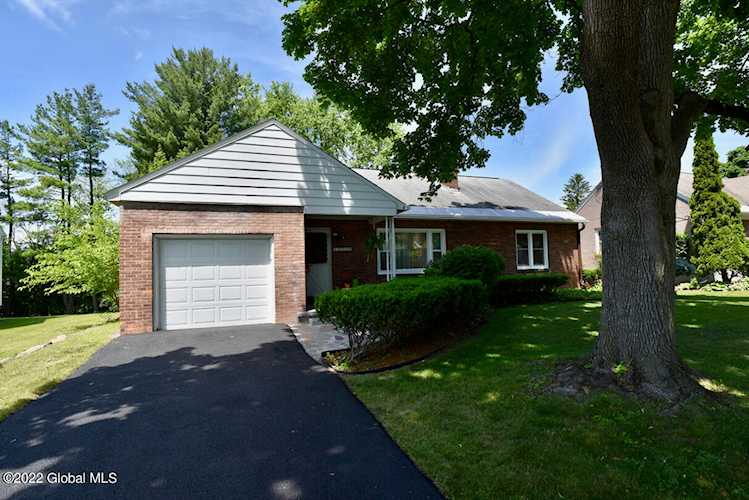 1331 Sumner Ave Ave Schenectady, NY 12309