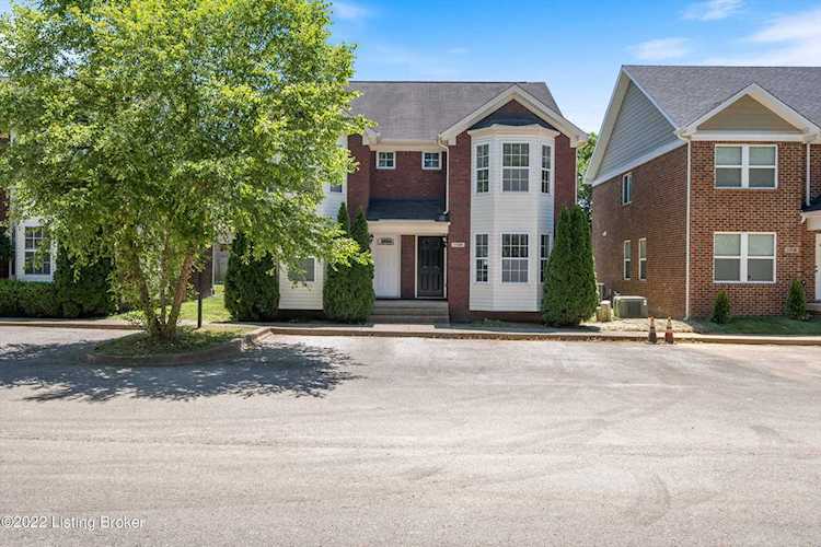 11520 Bellewood Garden Ct Louisville, KY 40223