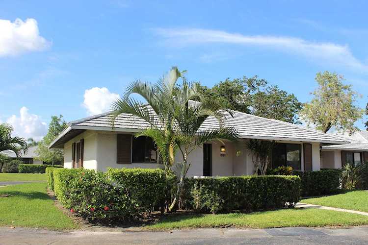 201 Club Drive Palm Beach Gardens, FL 33418