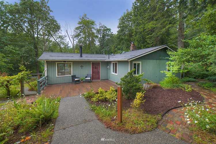 19945 Indianola Rd NE Indianola, WA 98342 | MLS® 1955633 Photo 1
