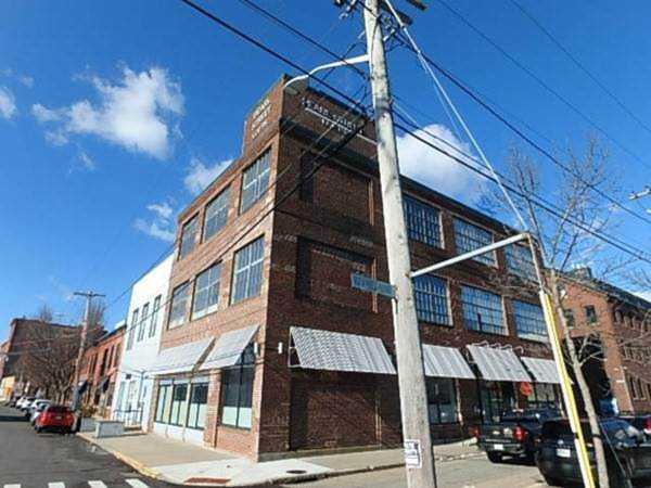 302-304 Pearl St #106 Providence, RI 02907