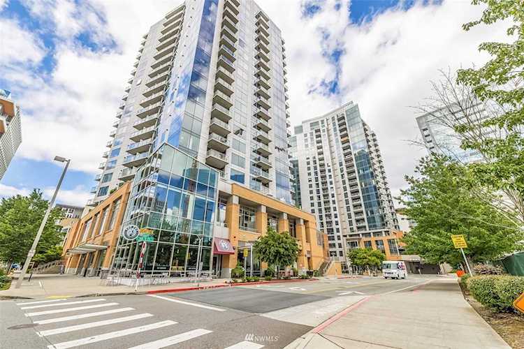 10610 NE 9th Place #2302 Bellevue, WA 98004