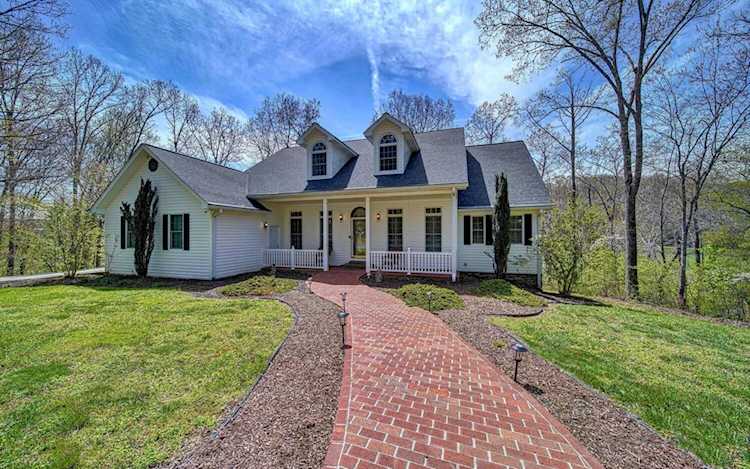 3204 Galloway Road Blue Ridge, GA 30513