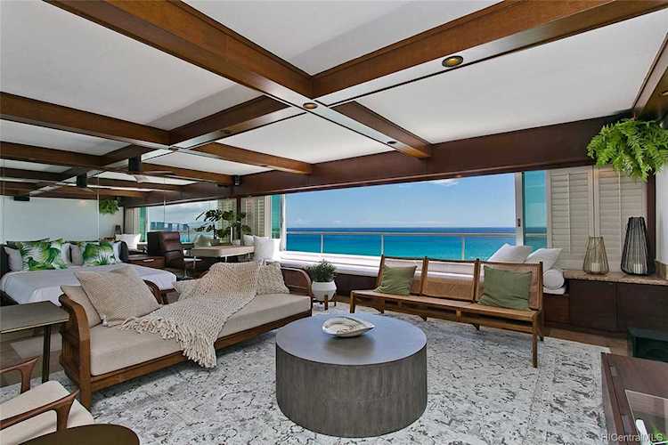 2895 Kalakaua Avenue #PH01 Honolulu, HI 96815