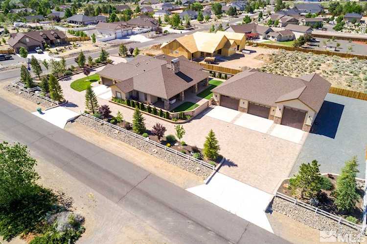2689 Kaleb Ct Minden, NV 89423