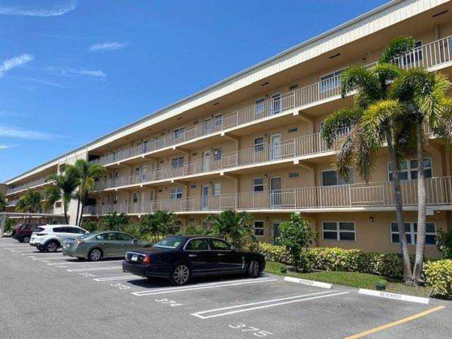 2600 NE 1st Ln #309 Boynton Beach, FL 33435