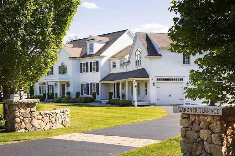 1 Gardner Terrace Hingham, MA 02043