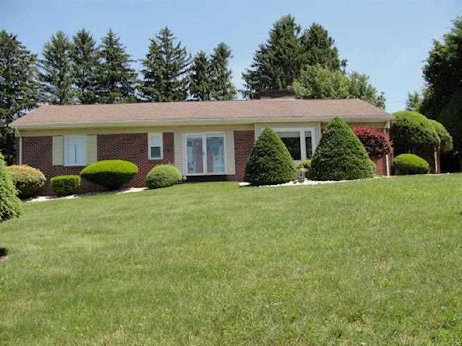 1004 Linden Drive Jeannette Westmoreland PA 15644 $208,000 Photo 1