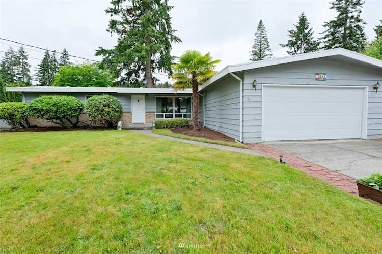 2541 155th Place SE Bellevue, WA 98007