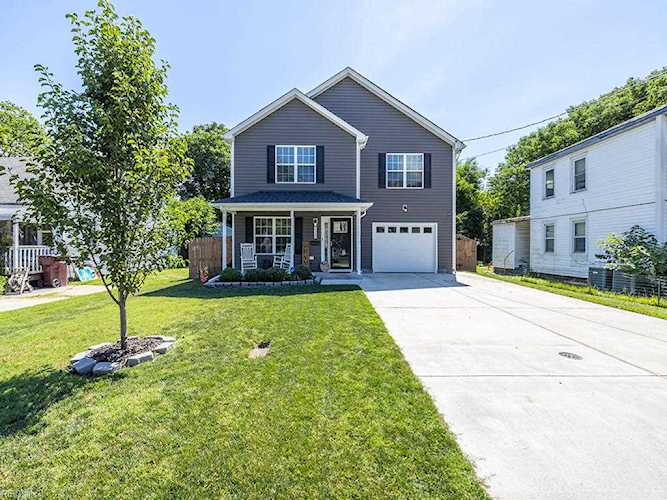 1329 Perry St Chesapeake, VA 23324