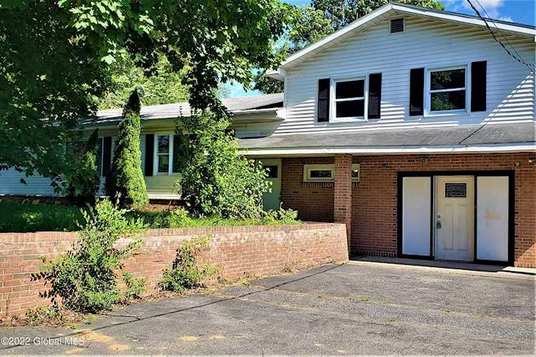 2322 Consaul Rd Schenectady, NY 12304