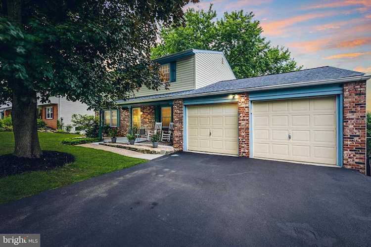 730 Lynwood Dr Feasterville Trevose, PA 19053