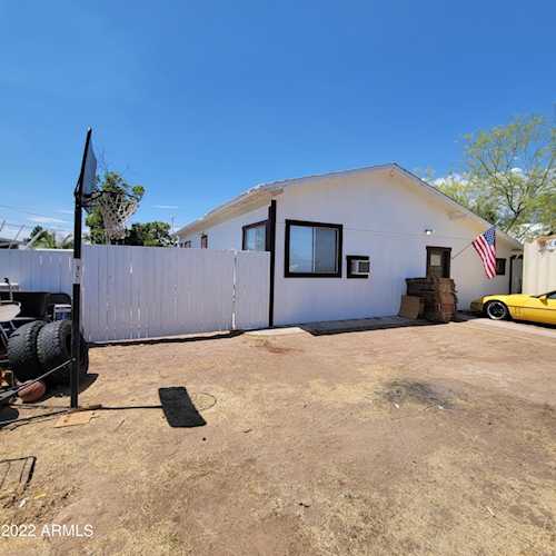 2641 E Aire Libre Avenue Phoenix, AZ 85032