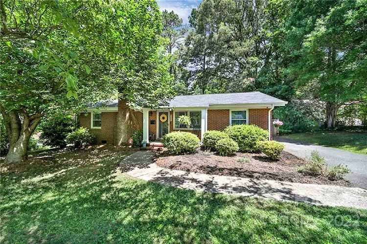 4409 Ivanhoe Place Charlotte, NC 28205 | MLS 3875847 Photo 1