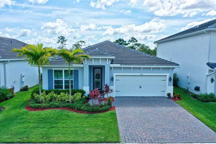 4651 SW Ardsley Drive Stuart, FL 34997