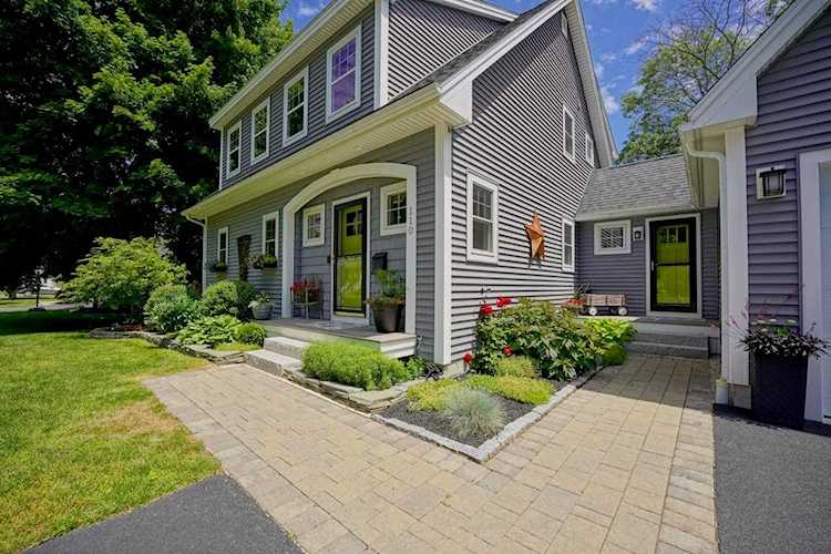 110 Clinton St Portsmouth, NH 03801