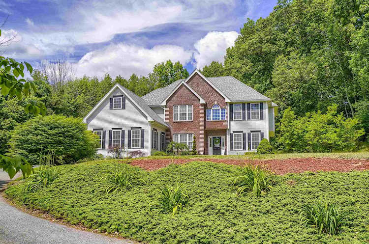 67 Bridge St Salem, NH 03079