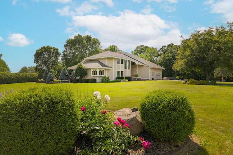 203 Curtis Brook Rd Rutland Town, VT 05701