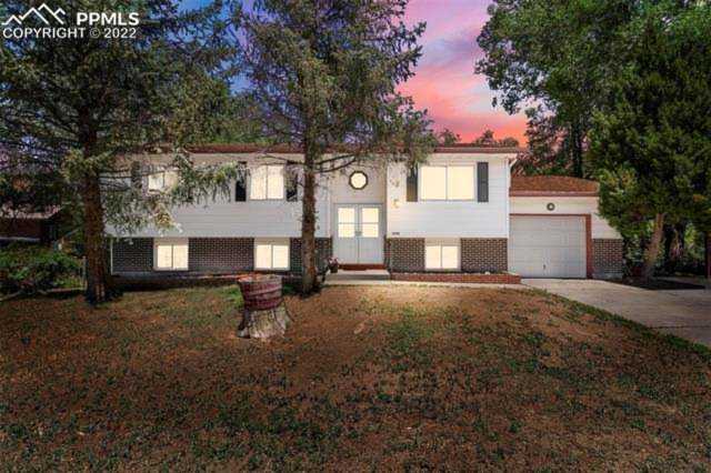 1520 Luna Vista Street Colorado Springs, CO 80911