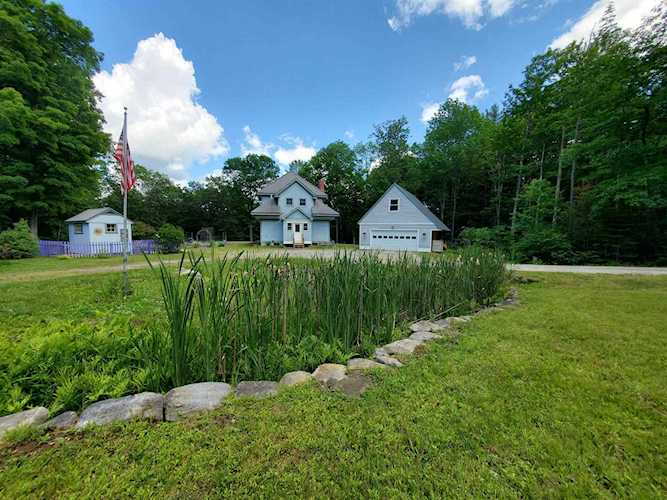 705 South Rd Canaan, NH 03741
