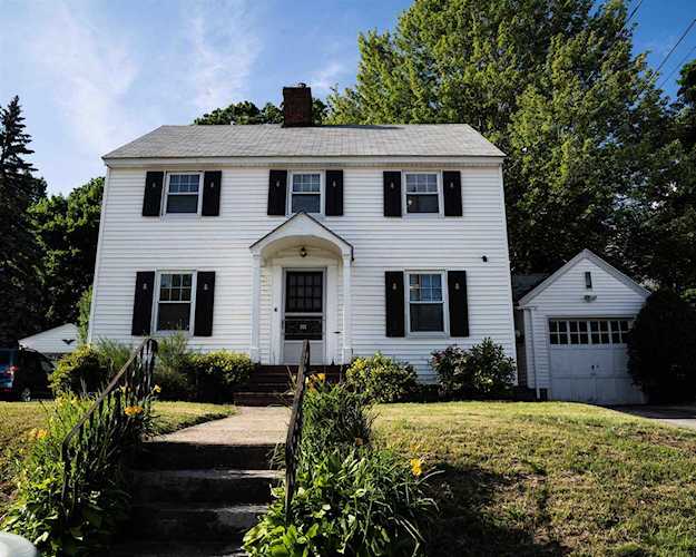 552 Merrimack St Manchester, NH 03103