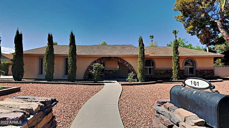 101 W Beck Lane Phoenix, AZ 85023