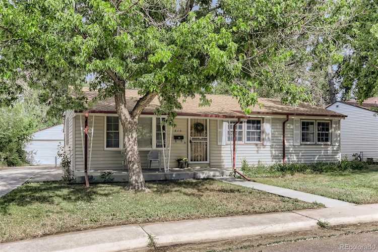 810 S Yates St Denver, CO 80219