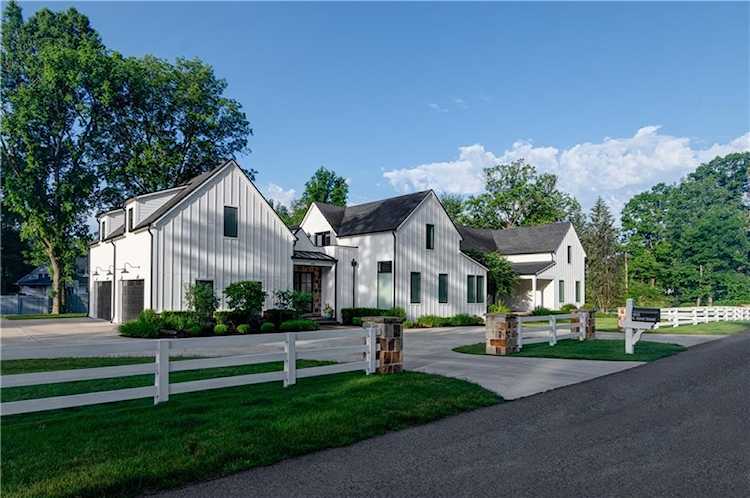 465 E 82nd St Indianapolis, IN 46240