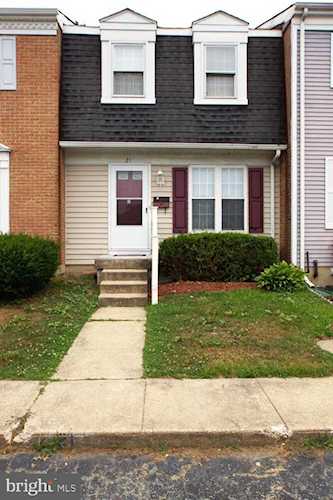21 Heritage Dr Dover, DE 19904