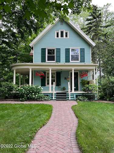 10 North St Delmar, NY 12054