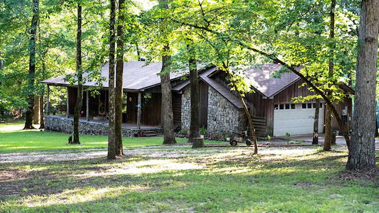 8411 Country Cove Benton, AR 72019