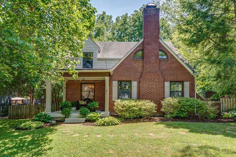 1121 Woodvale Dr Nashville, TN 37204