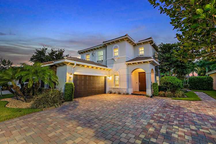 208 Behring Way Jupiter, FL 33458
