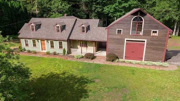 382 Podunk Rd East Brookfield, MA 01515