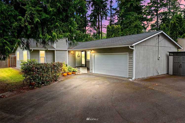 132 NE 157th St Shoreline, WA 98155